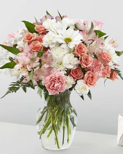 <p>It's just, a little blush! Whoever you're sending this bouquet to, your loved ones are sure to crush hard on these gorgeous pink and white shades.</p>